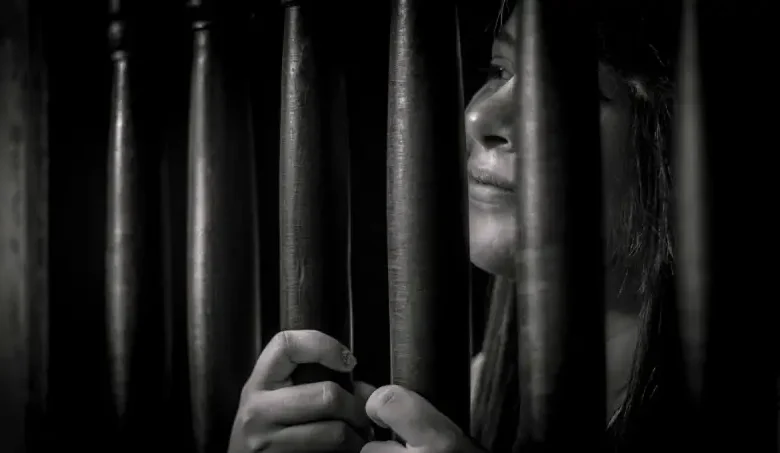 femme en prison