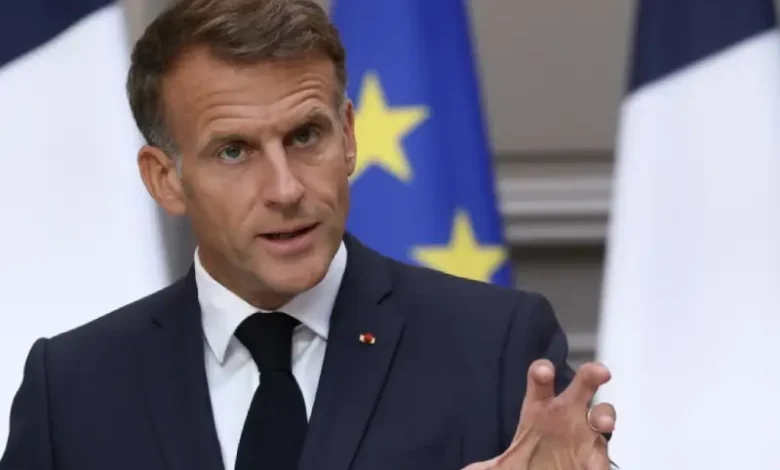 Emmanuel Macron (2)