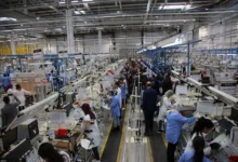 Travail industrie-cablage