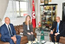 ministre de la défense Khaled sehili et Laura Gross