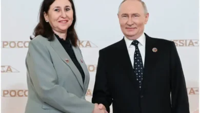 vladimir poutine Sarra Zaafrani Zenezri